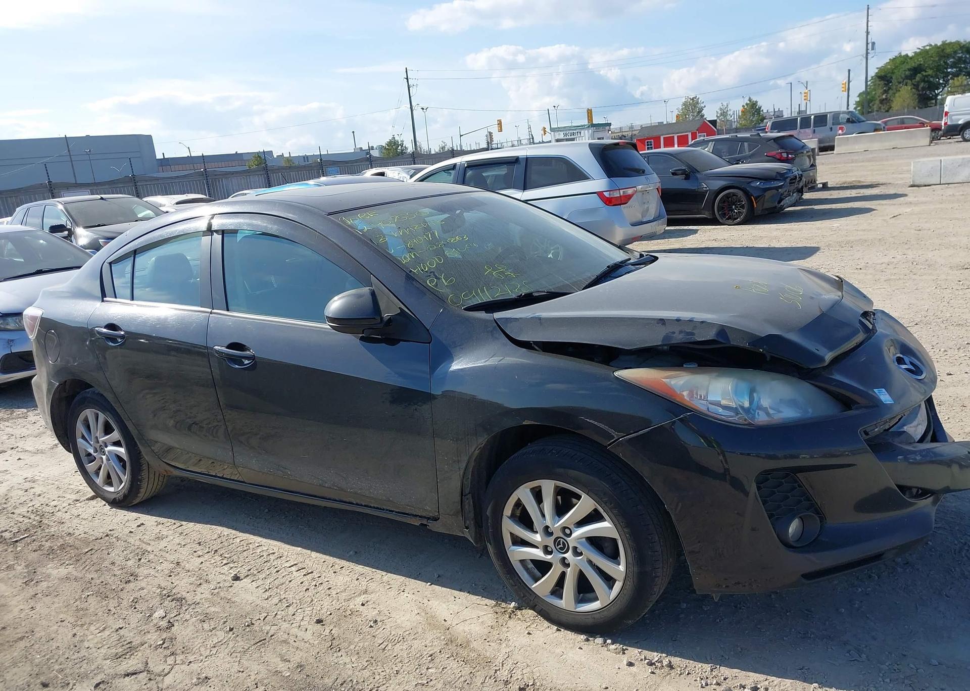 2013 MAZDA MAZDA3 GS-SKY