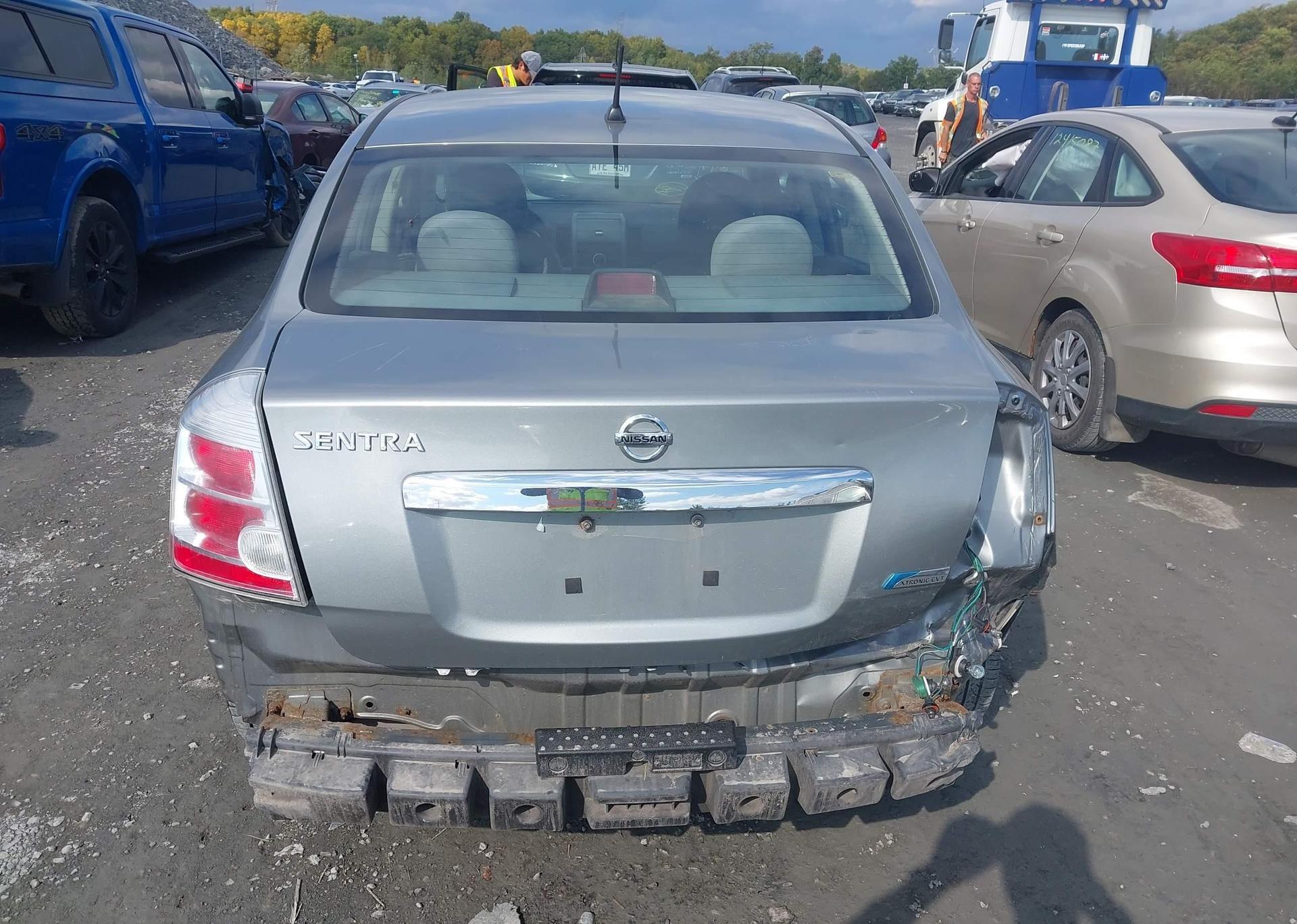 2010 NISSAN SENTRA
