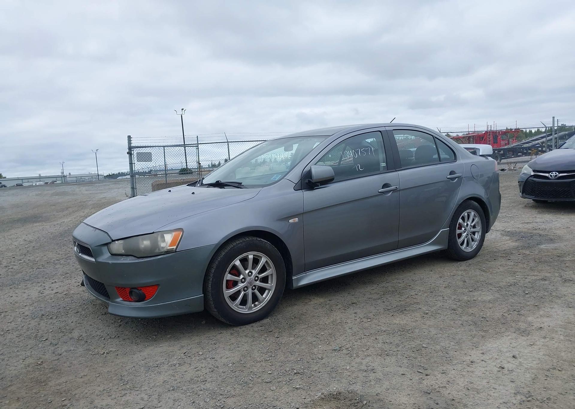 2012 MITSUBISHI lancer se