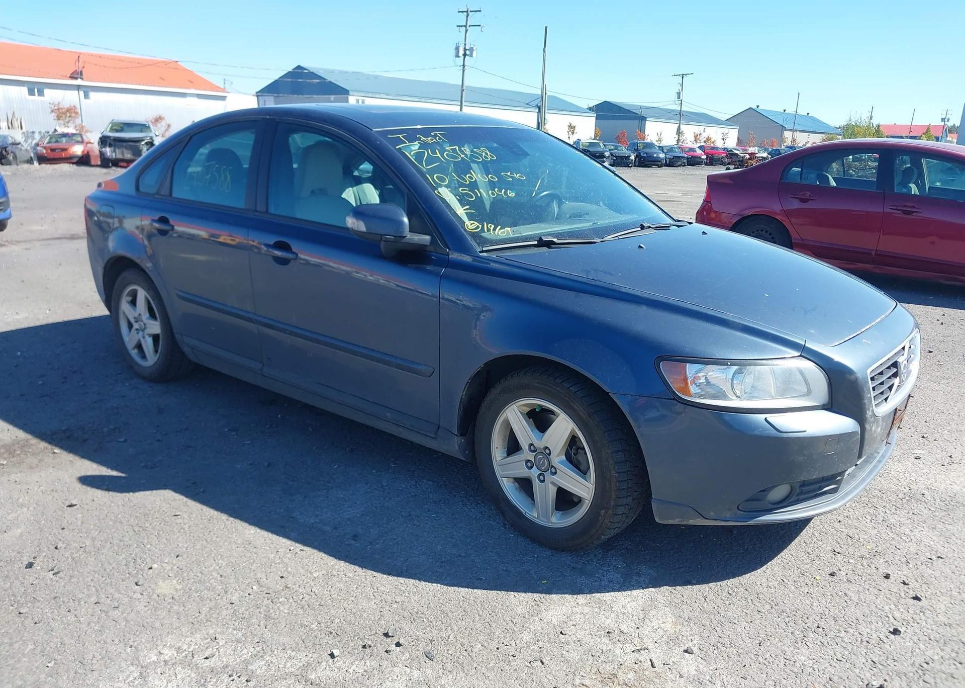2010 VOLVO S40