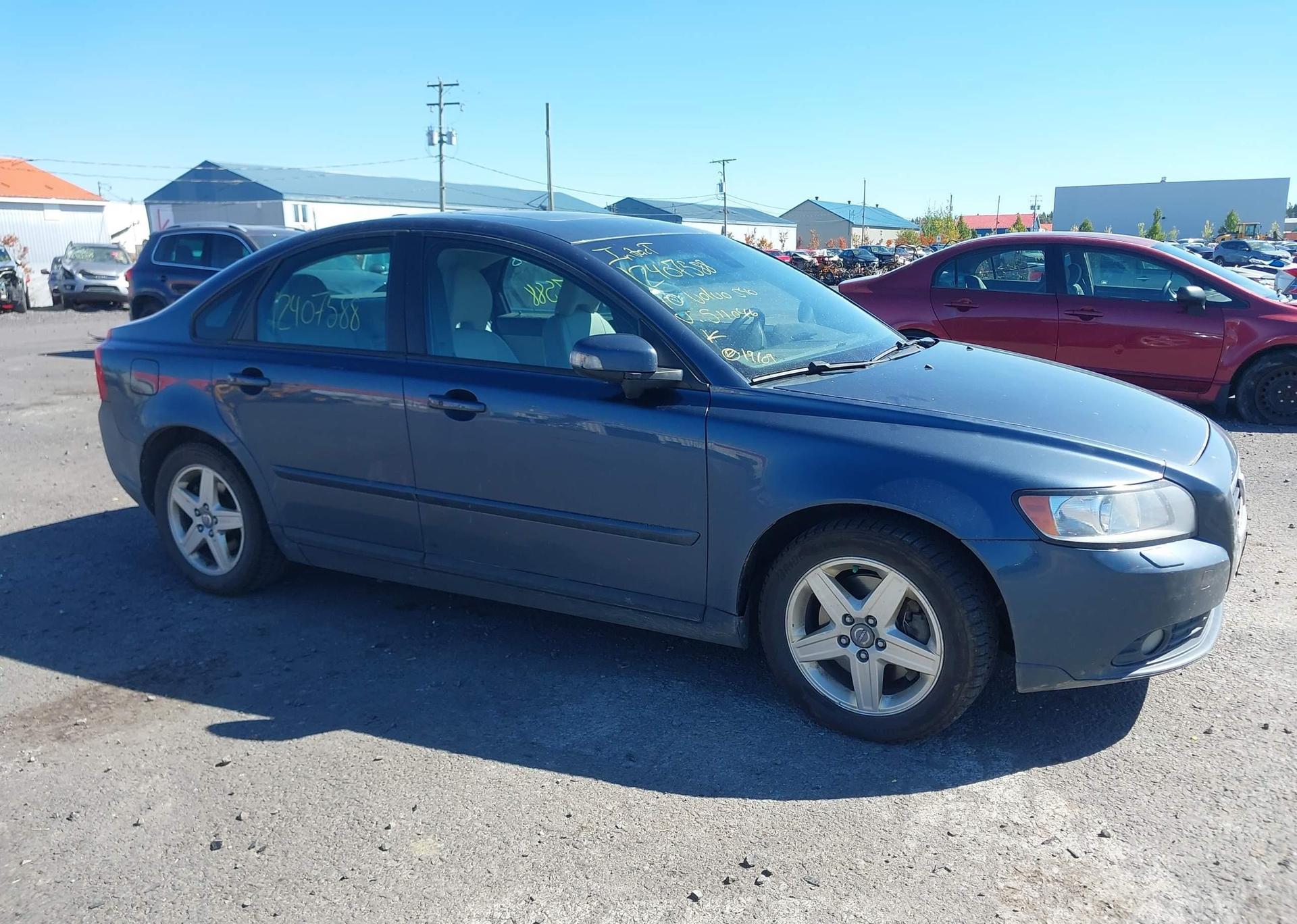 2010 VOLVO S40