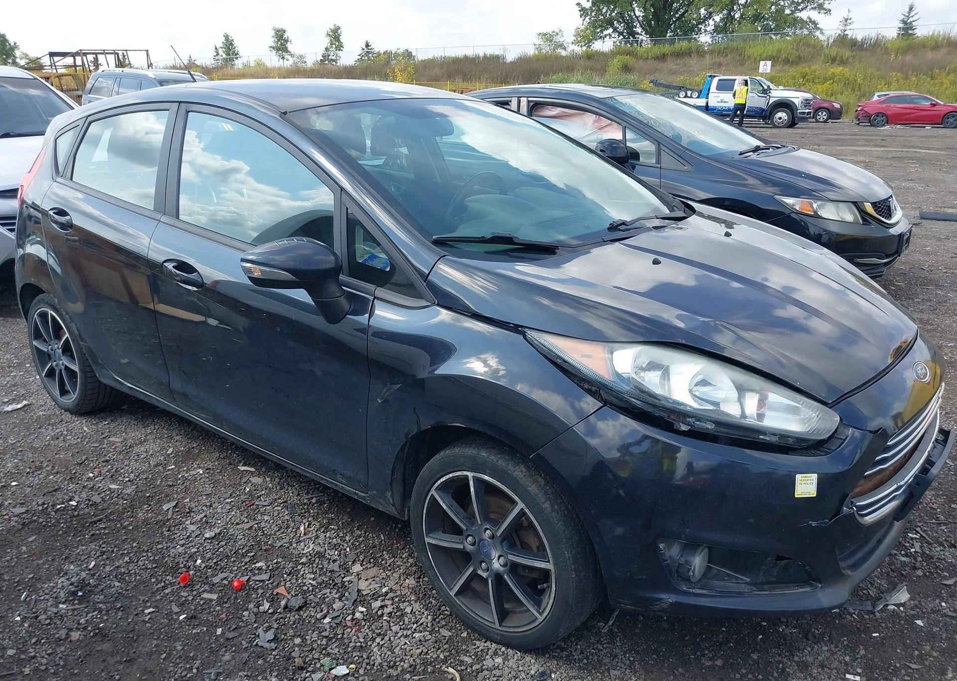 2015 FORD FIESTA SE