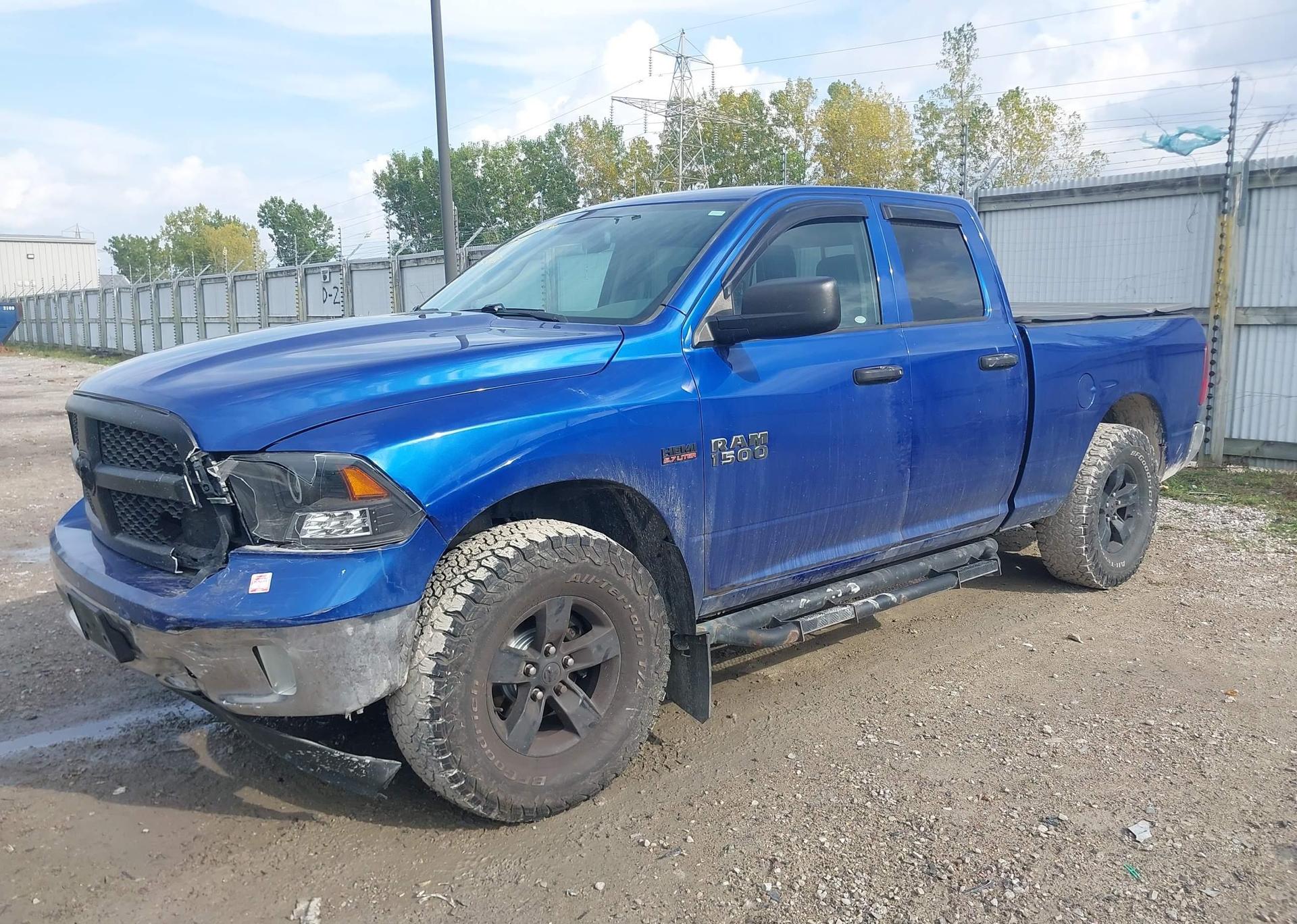 2016 RAM 1500 SLT