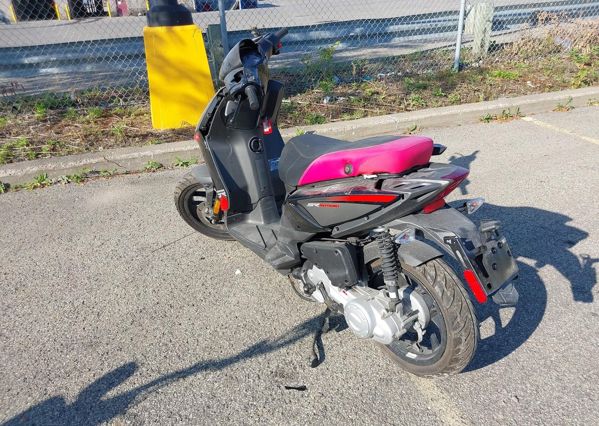 2023 APRILIA SR MOTARD 50