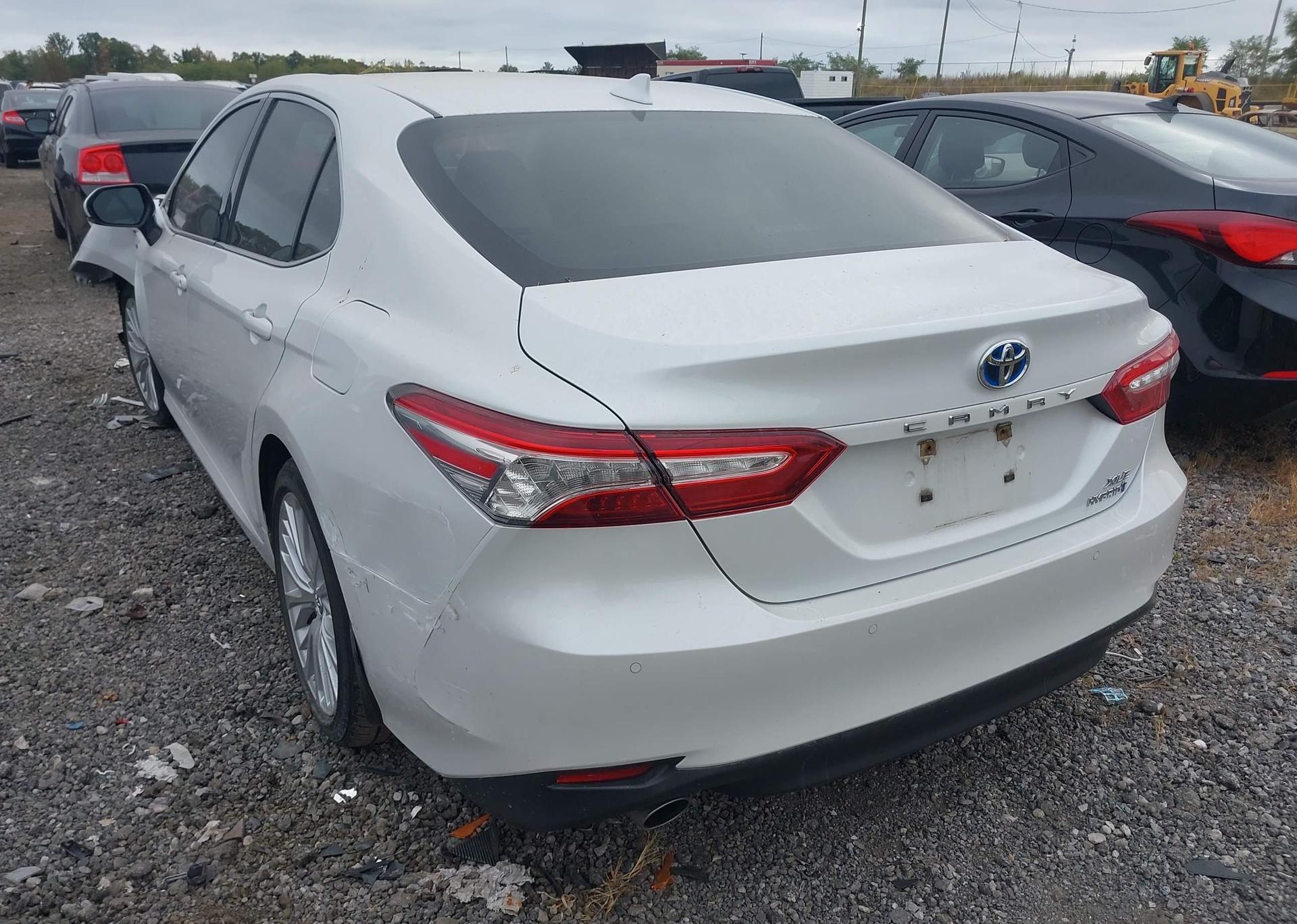 2018 TOYOTA CAMRY HYBRID