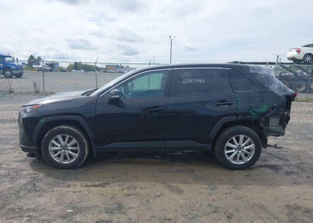 2023 TOYOTA RAV4 LE