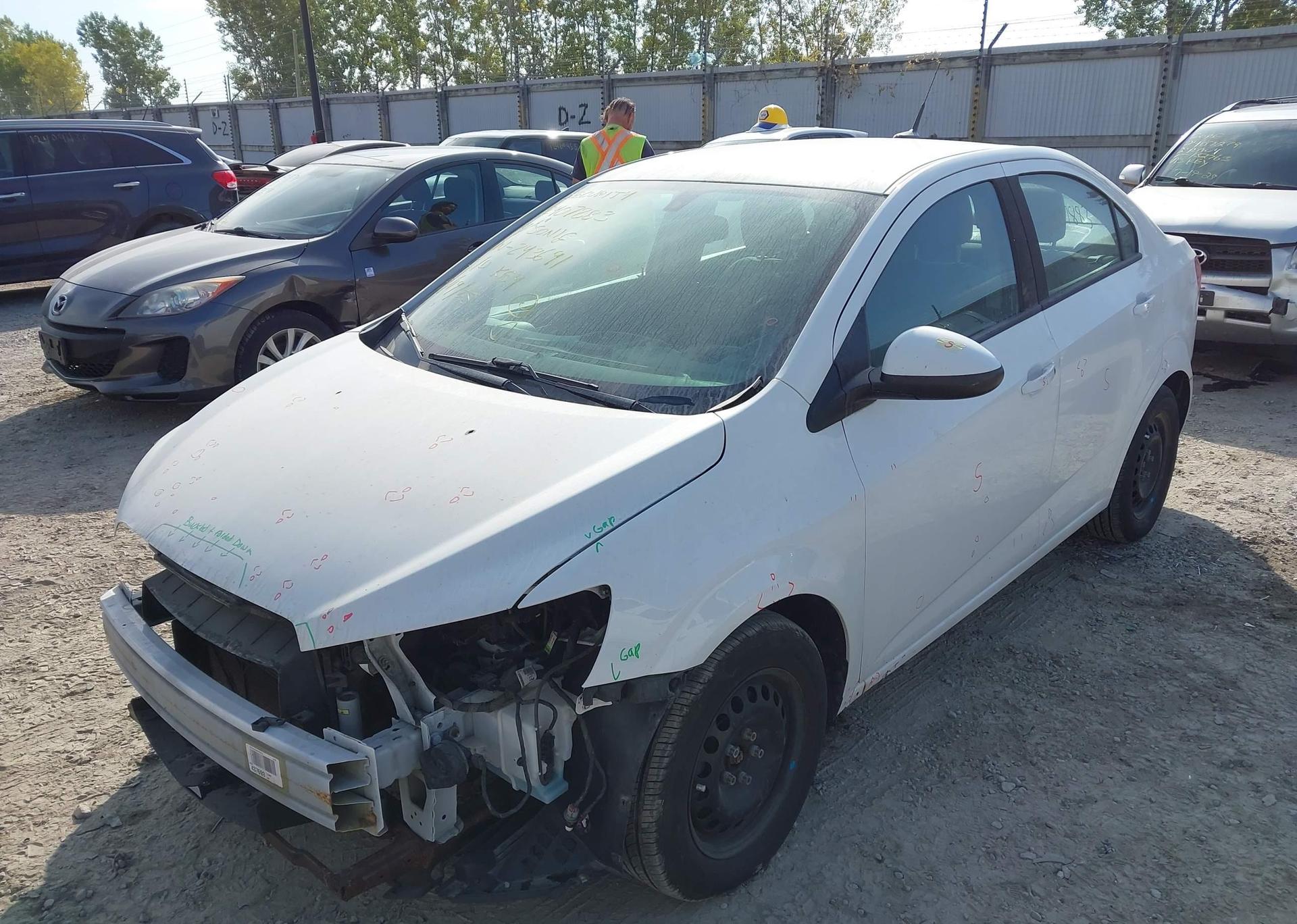 2014 CHEVROLET SONIC LS AUTO