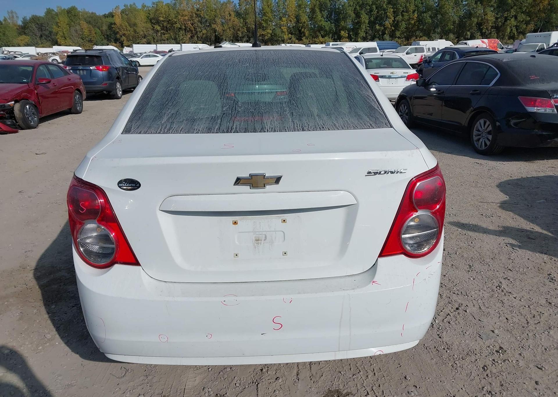 2014 CHEVROLET SONIC LS AUTO