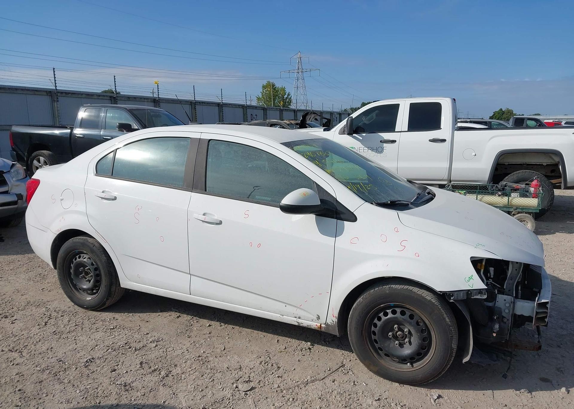 2014 CHEVROLET SONIC LS AUTO