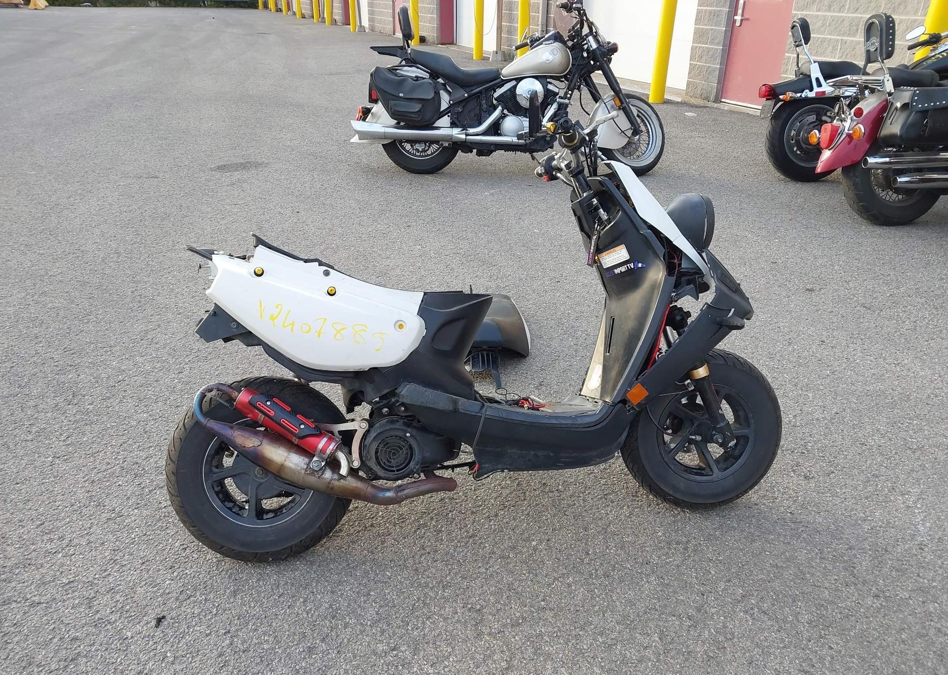 2005 YAMAHA YW50 P