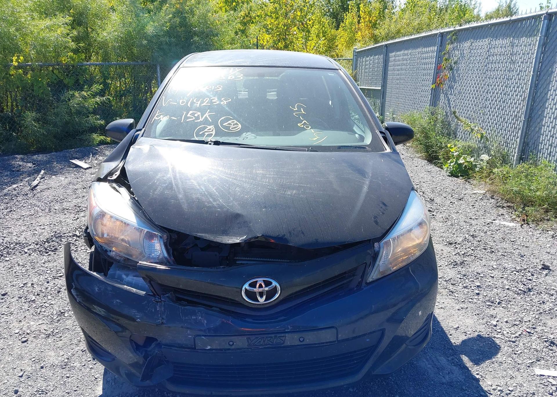 2014 TOYOTA YARIS LE