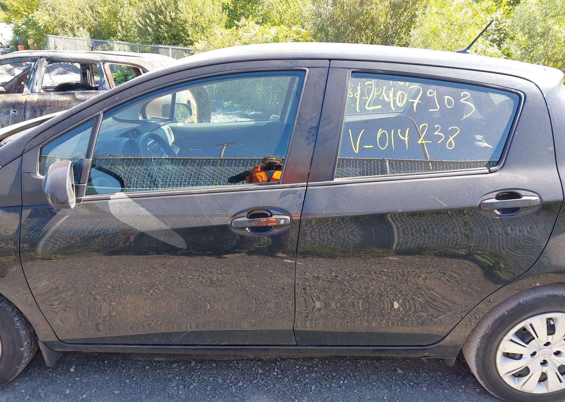 2014 TOYOTA YARIS LE