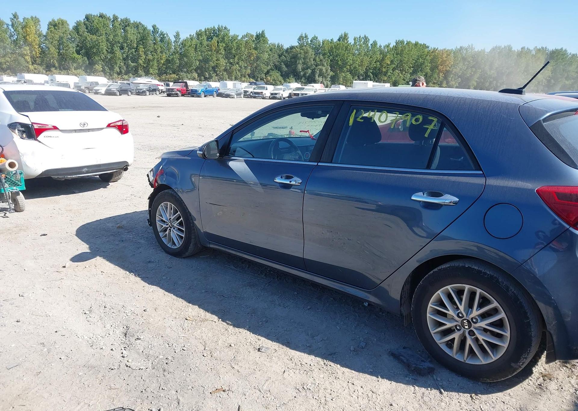 2019 KIA RIO EX
