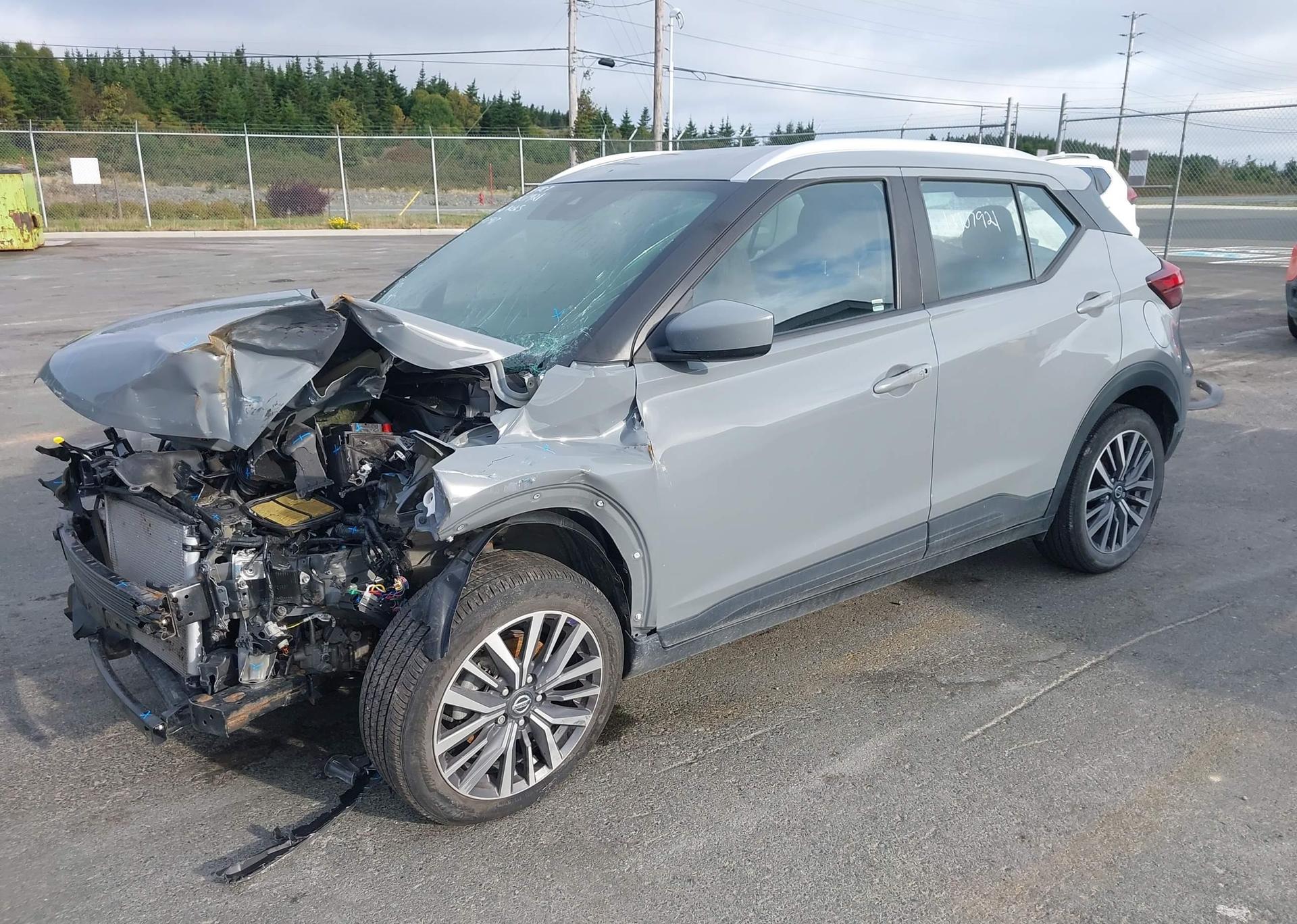 2021 NISSAN KICKS SV