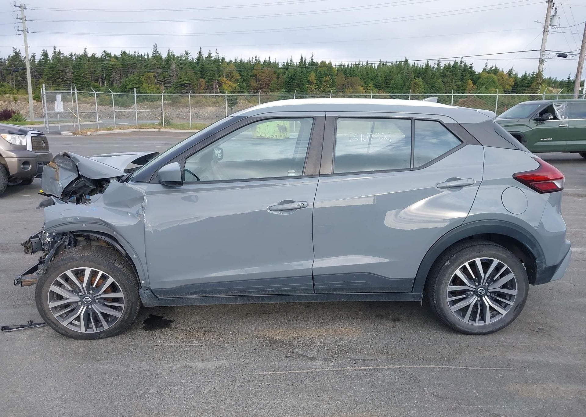 2021 NISSAN KICKS SV
