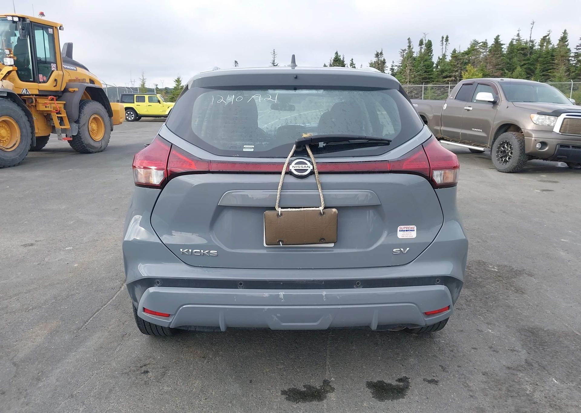 2021 NISSAN KICKS SV