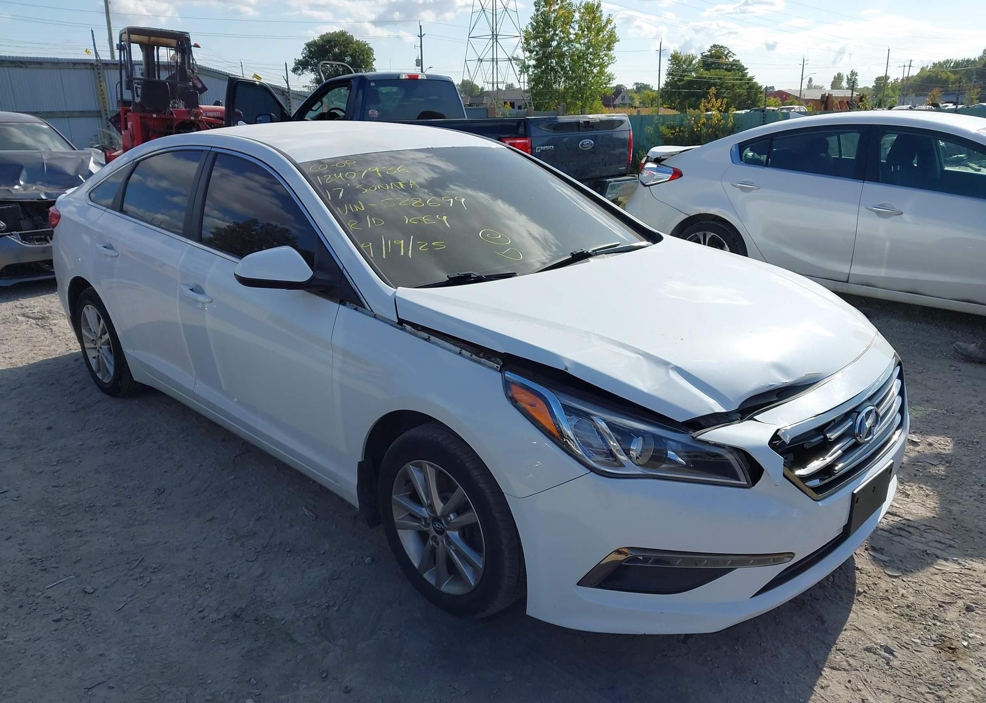 2017 HYUNDAI SONATA GL
