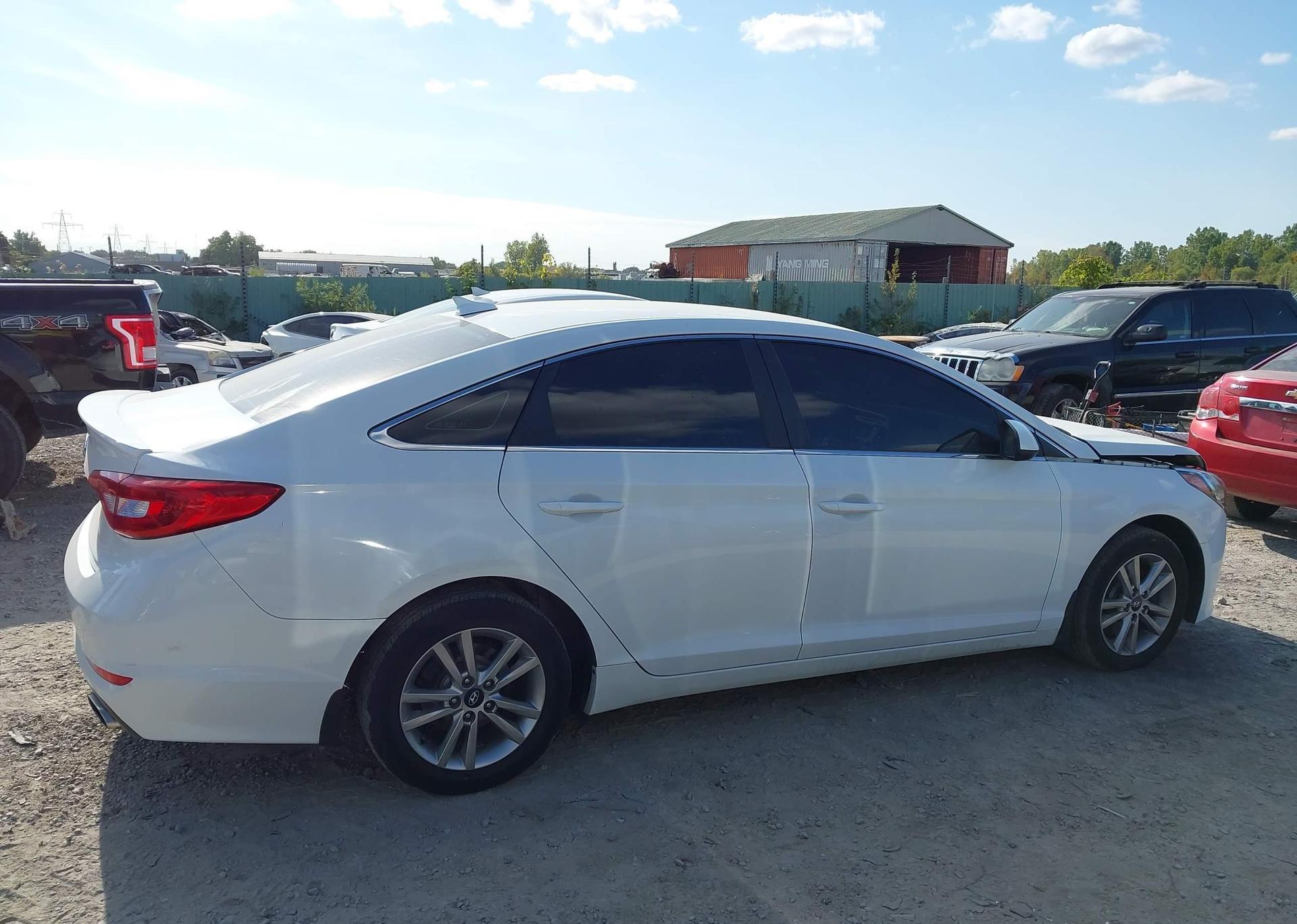 2017 HYUNDAI SONATA GL