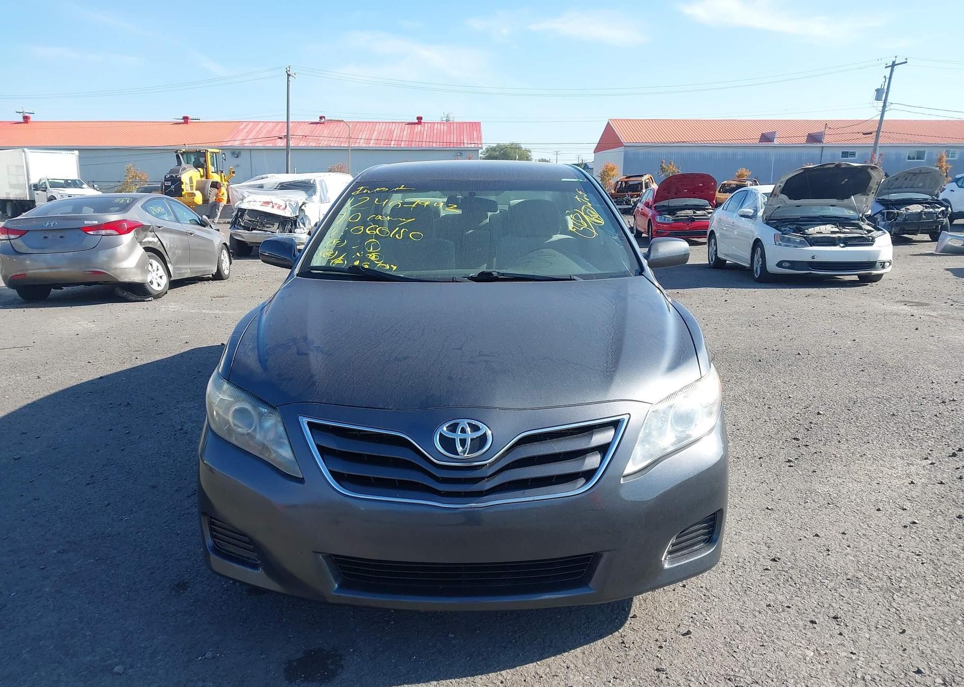 2010 TOYOTA CAMRY