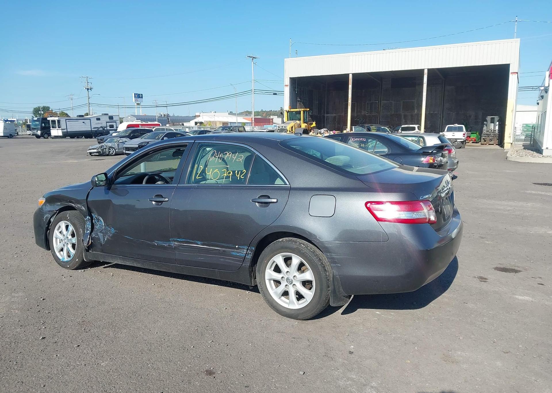 2010 TOYOTA CAMRY