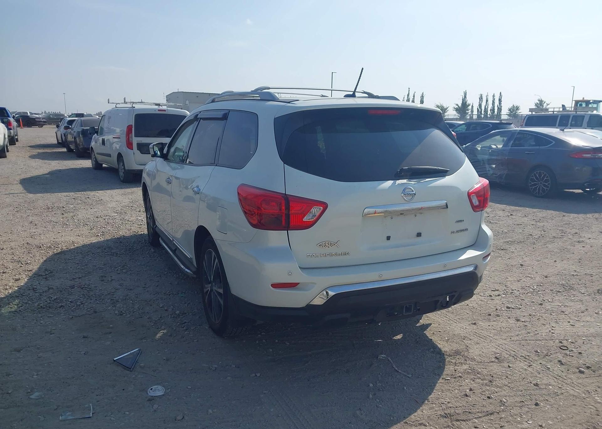 2018 NISSAN PATHFINDER S