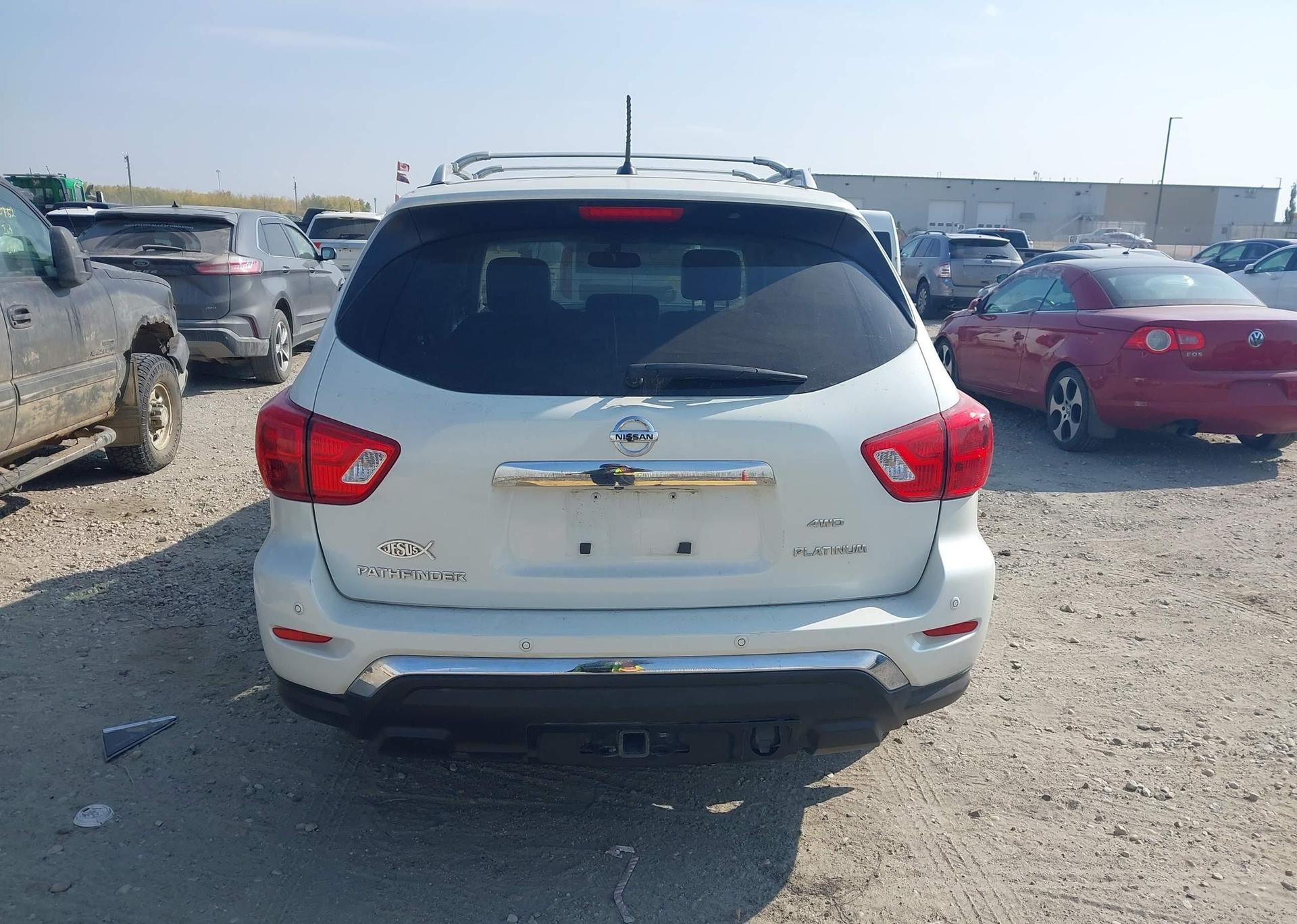 2018 NISSAN PATHFINDER S