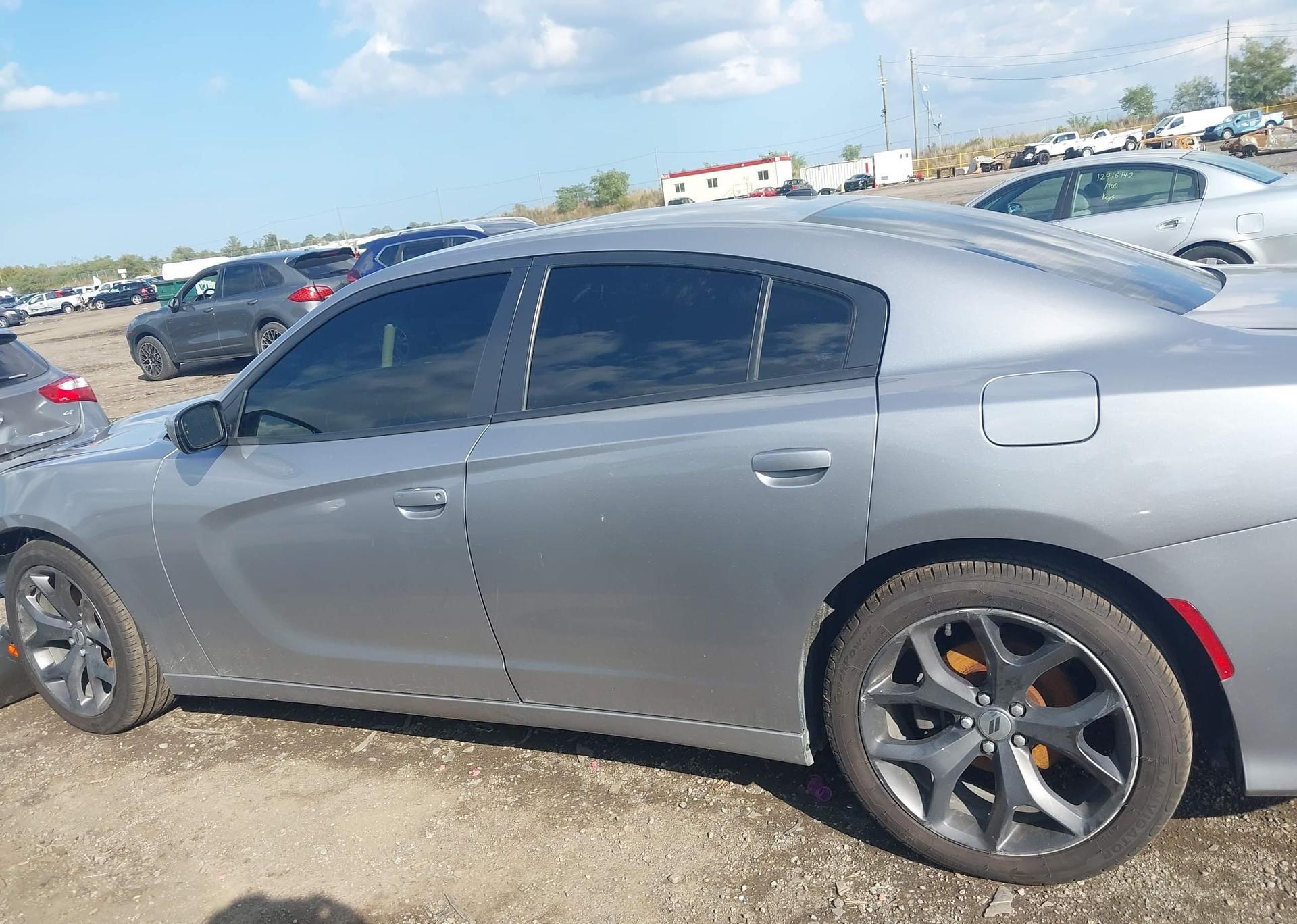 2017 DODGE CHARGER R