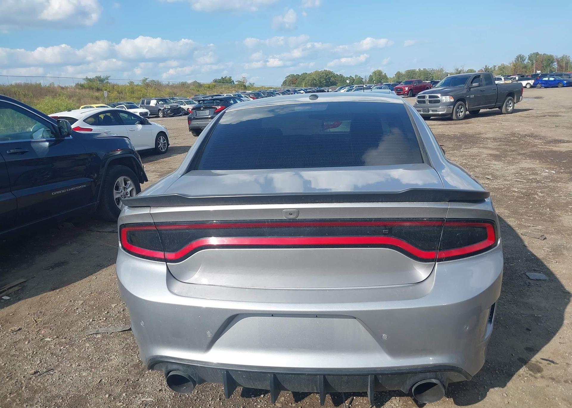 2017 DODGE CHARGER R
