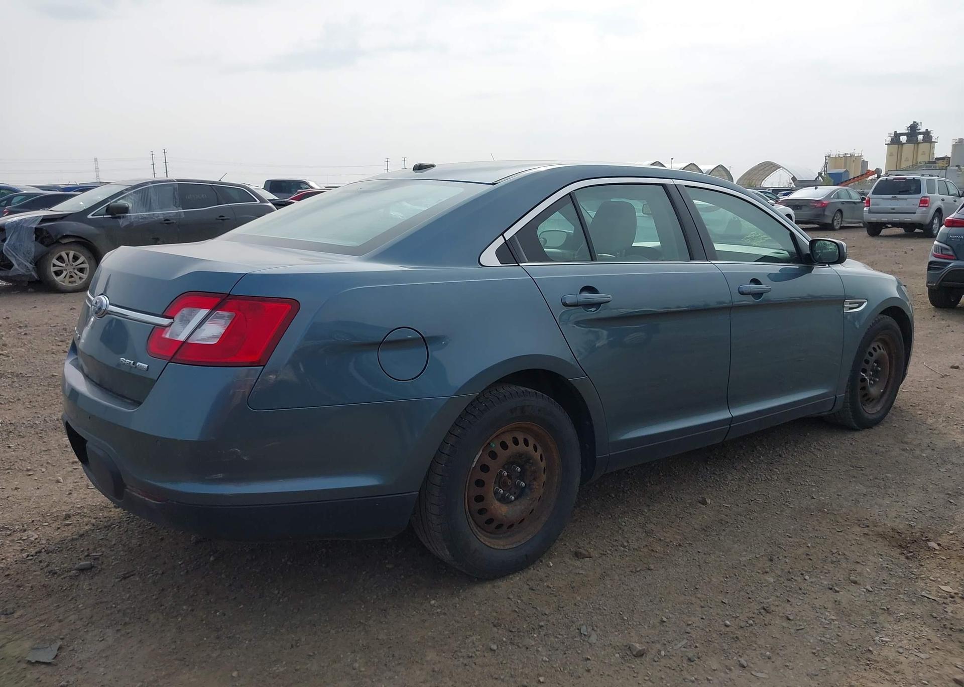 2010 FORD TAURUS SEL