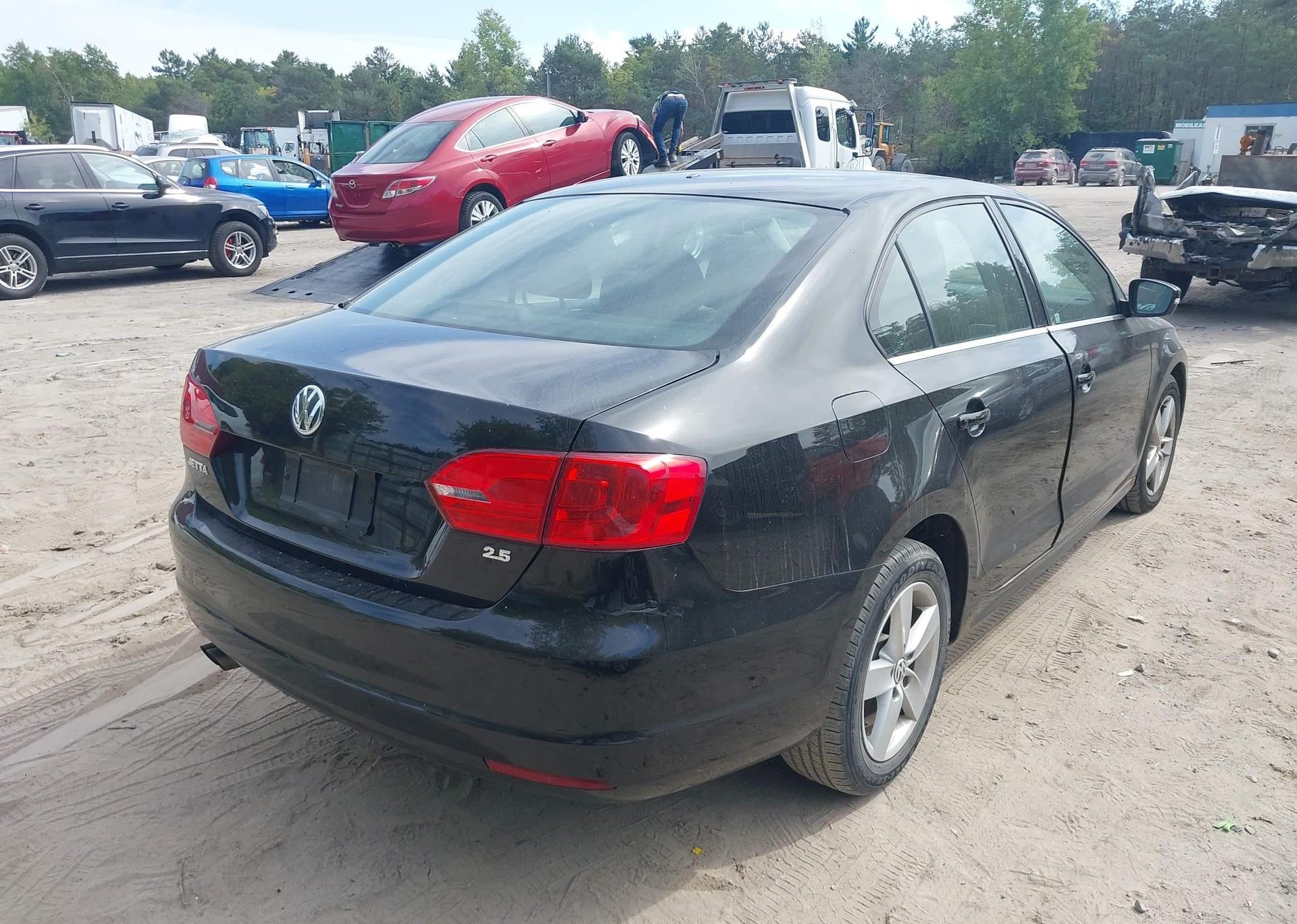 2013 VOLKSWAGEN JETTA SE