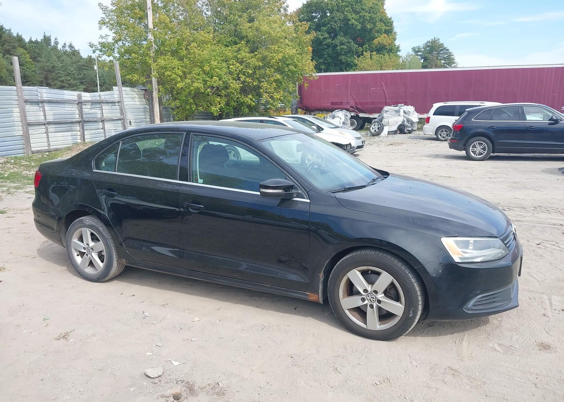 2013 VOLKSWAGEN JETTA SE