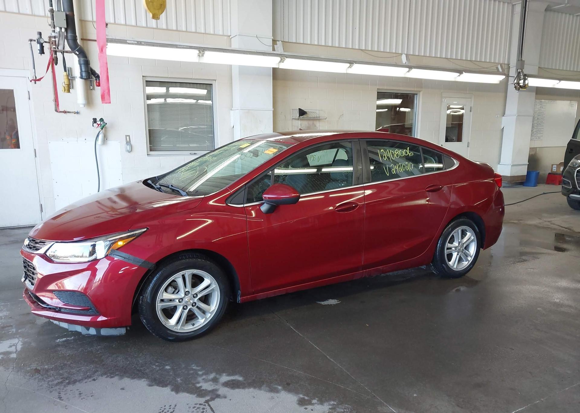 2018 CHEVROLET CRUZE LT