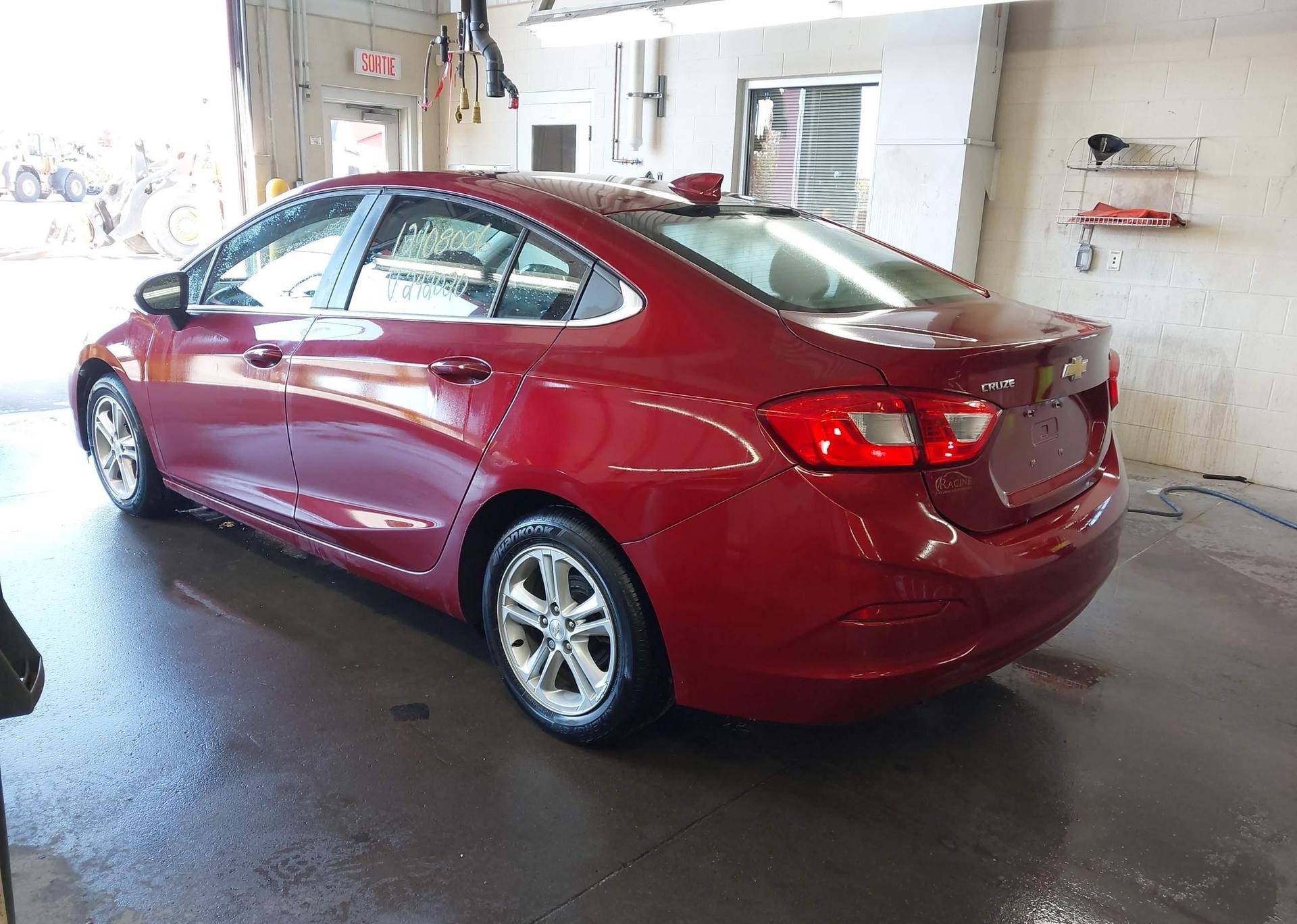 2018 CHEVROLET CRUZE LT