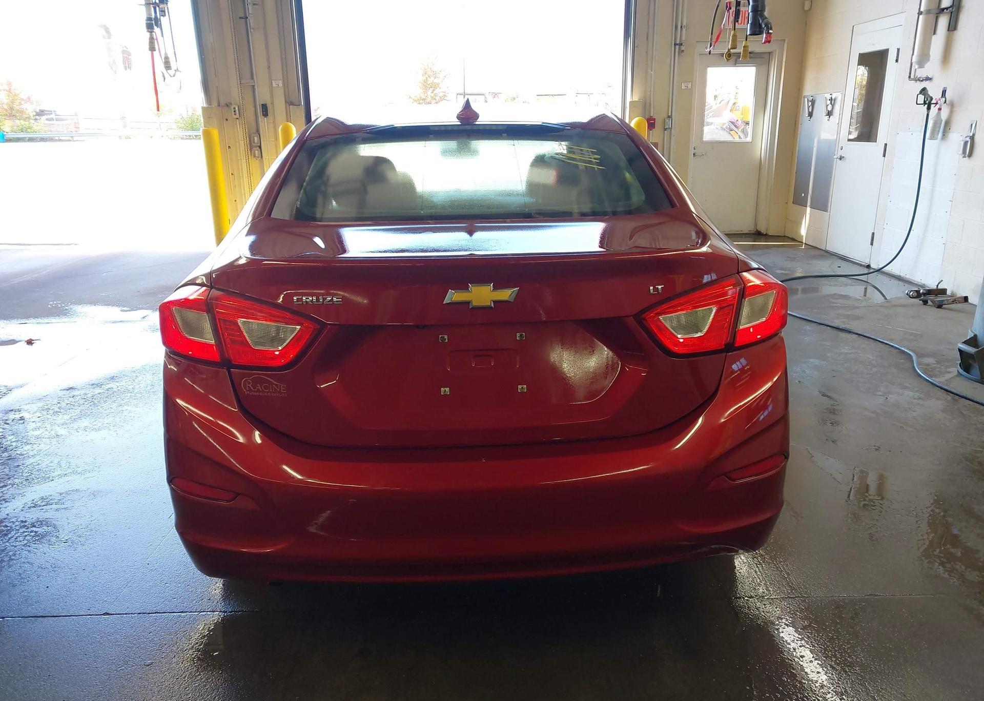 2018 CHEVROLET CRUZE LT