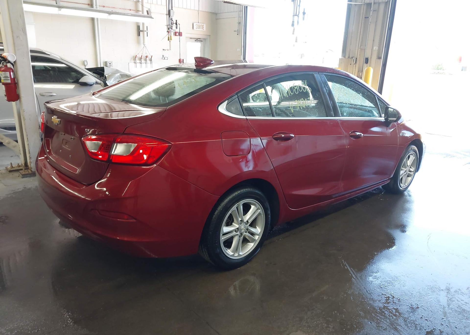 2018 CHEVROLET CRUZE LT