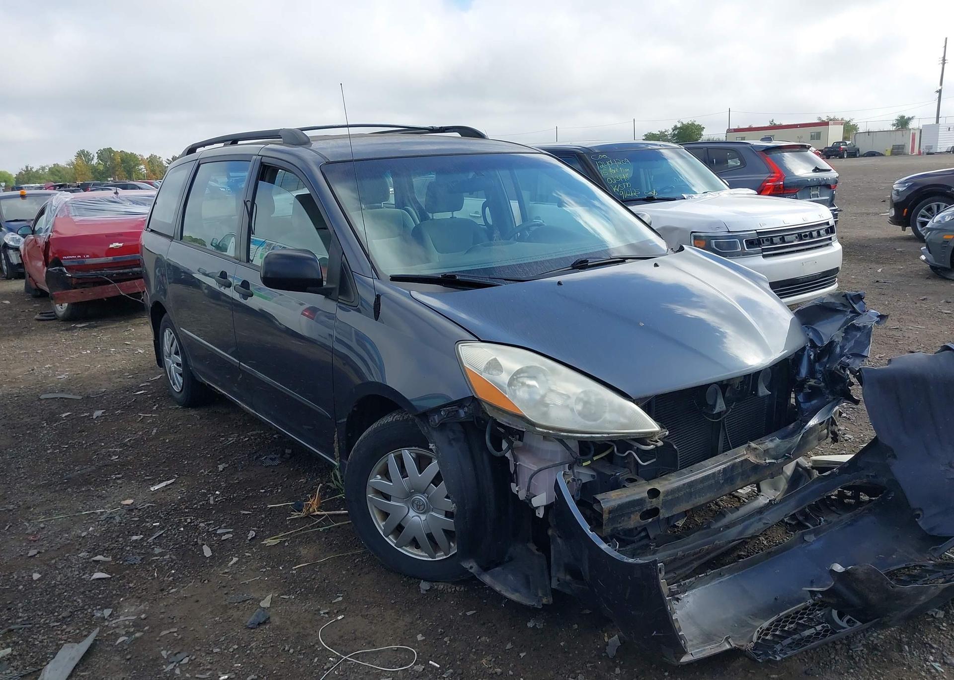 2008 TOYOTA SIENNA CE