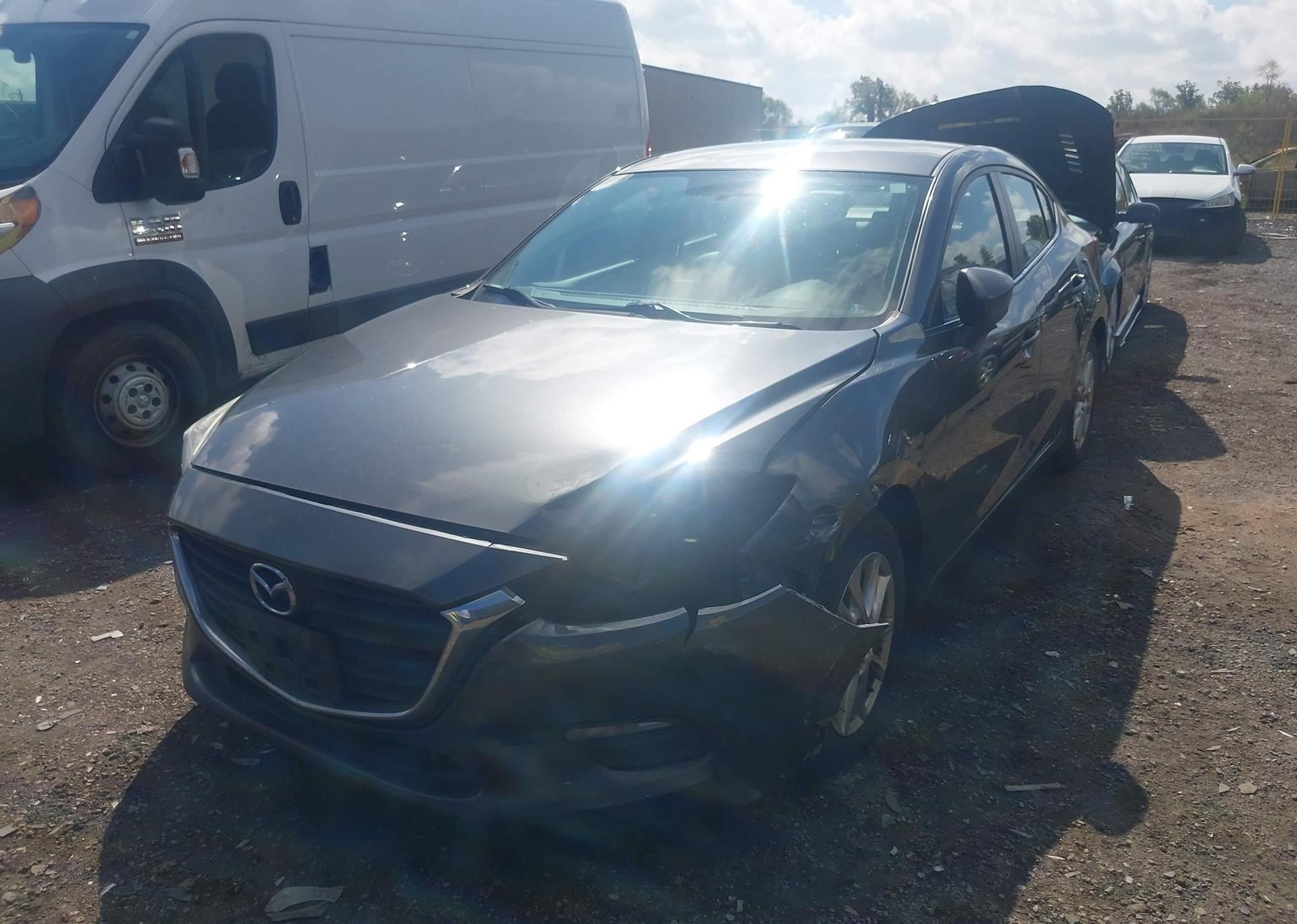2017 MAZDA MAZDA3