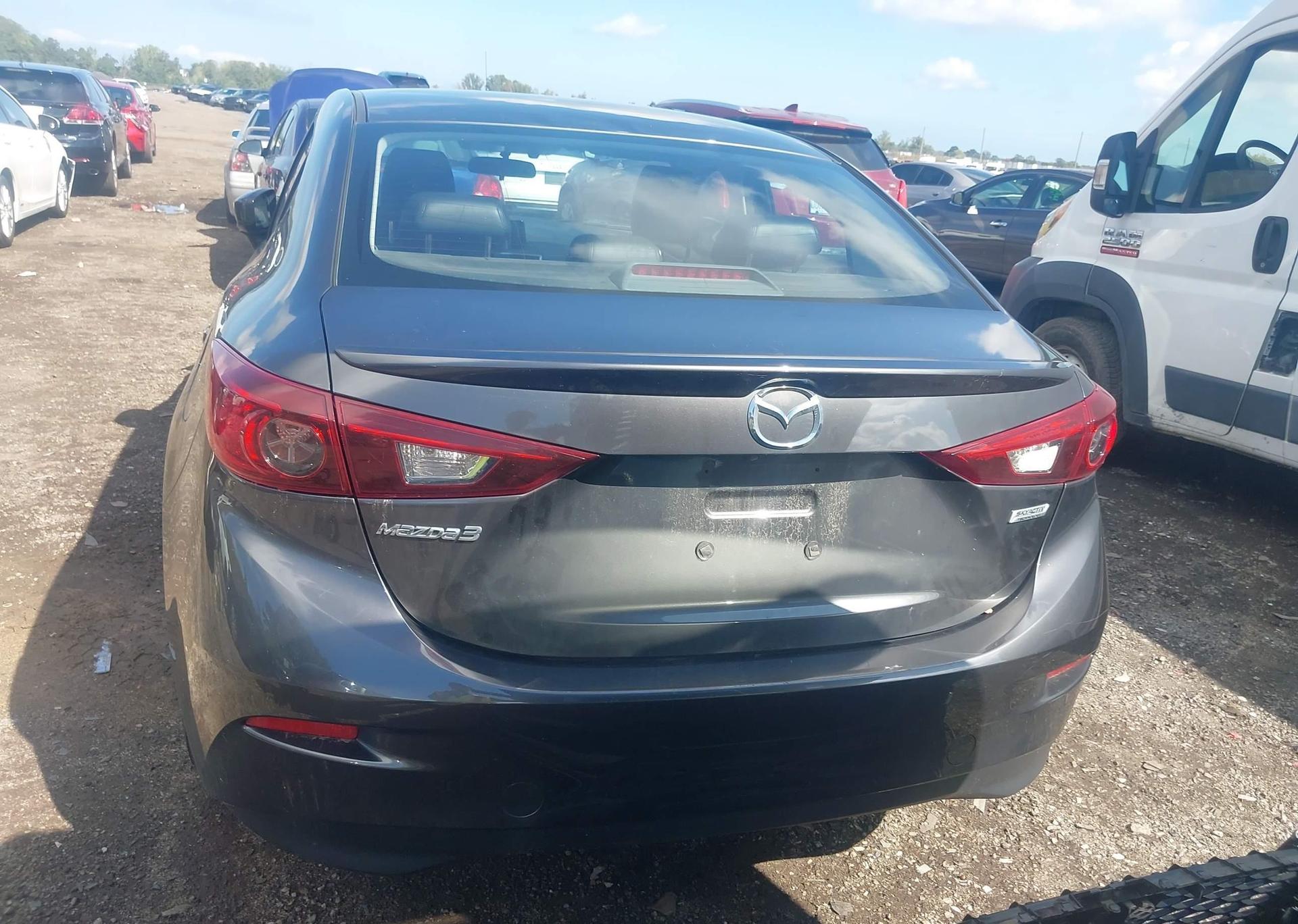 2017 MAZDA MAZDA3