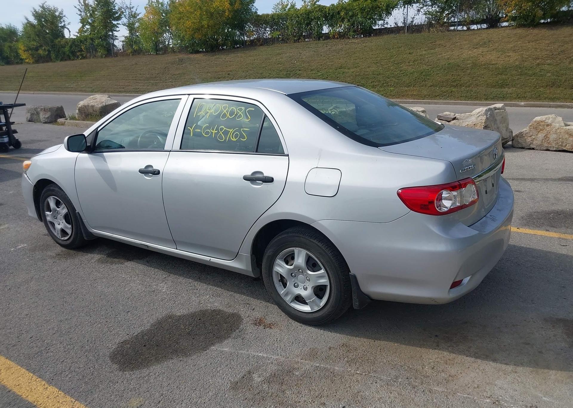 2011 TOYOTA COROLLA