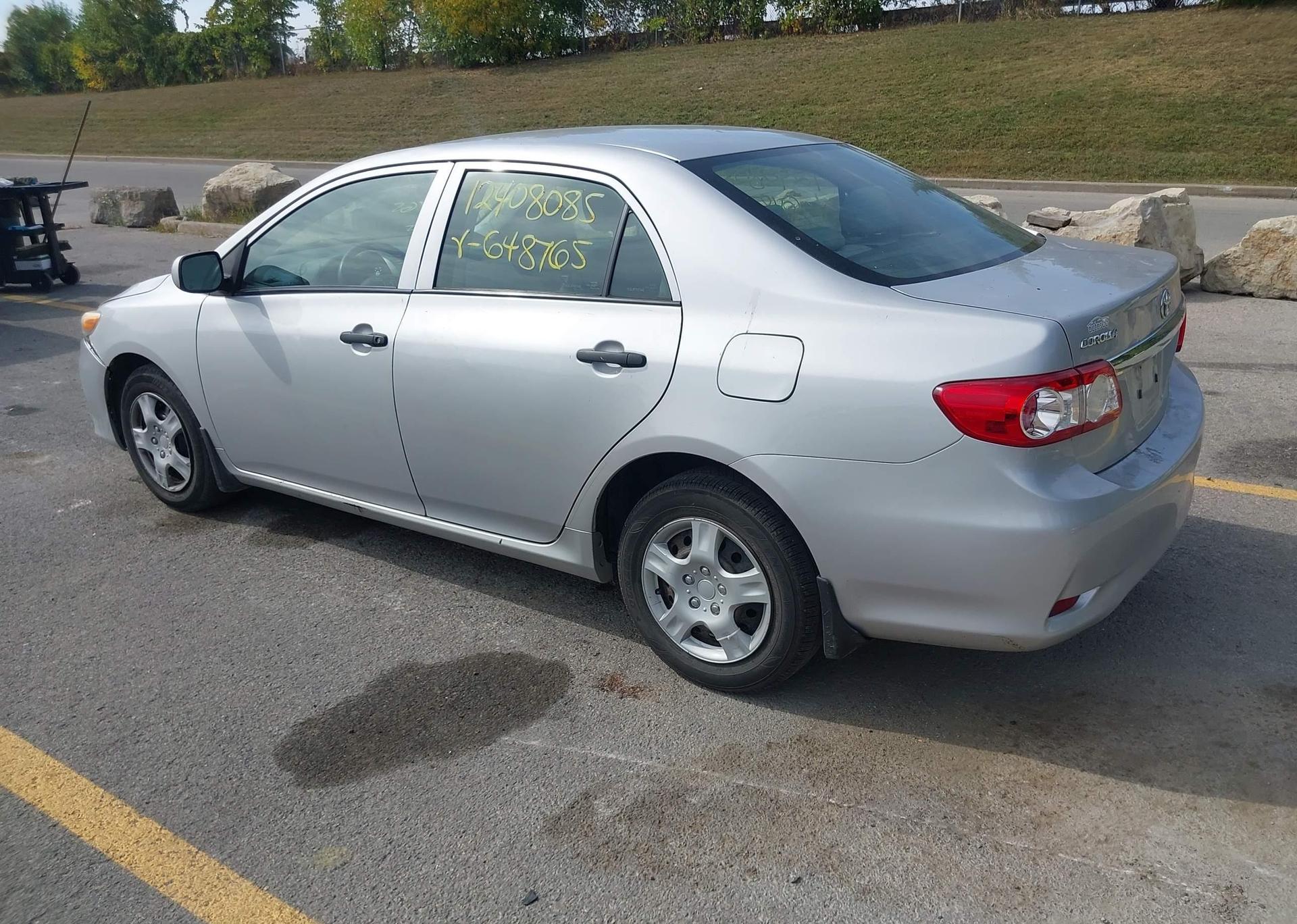 2011 TOYOTA COROLLA