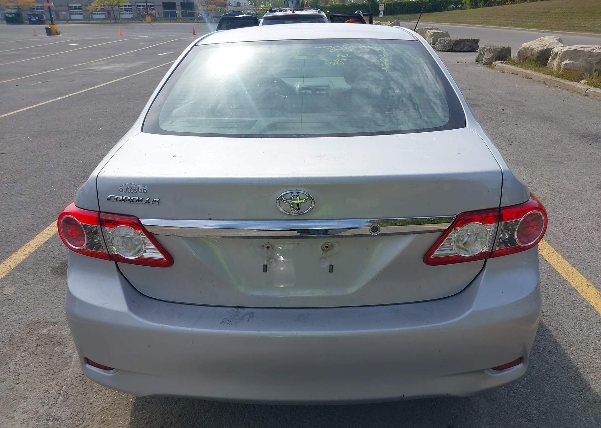 2011 TOYOTA COROLLA