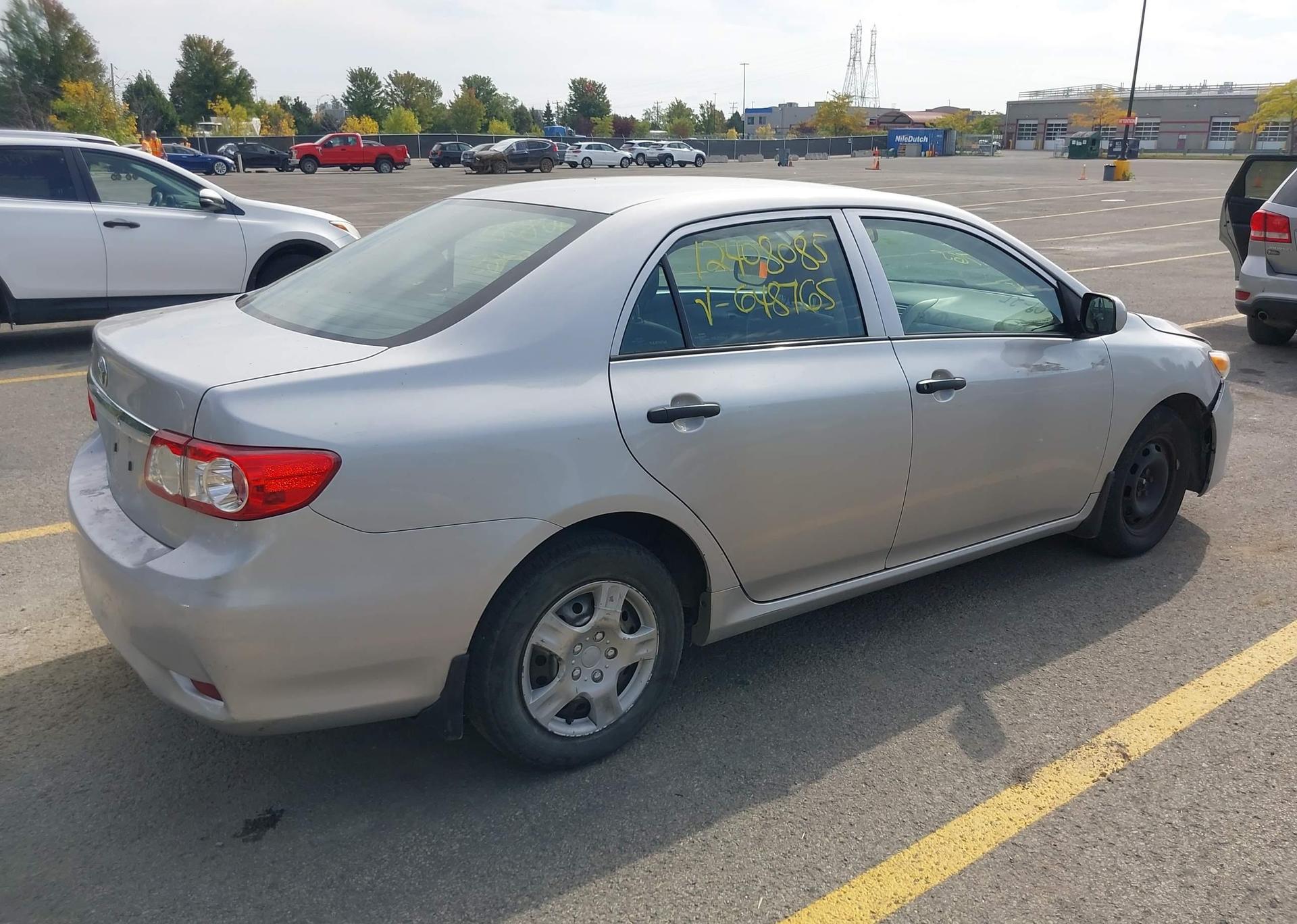 2011 TOYOTA COROLLA
