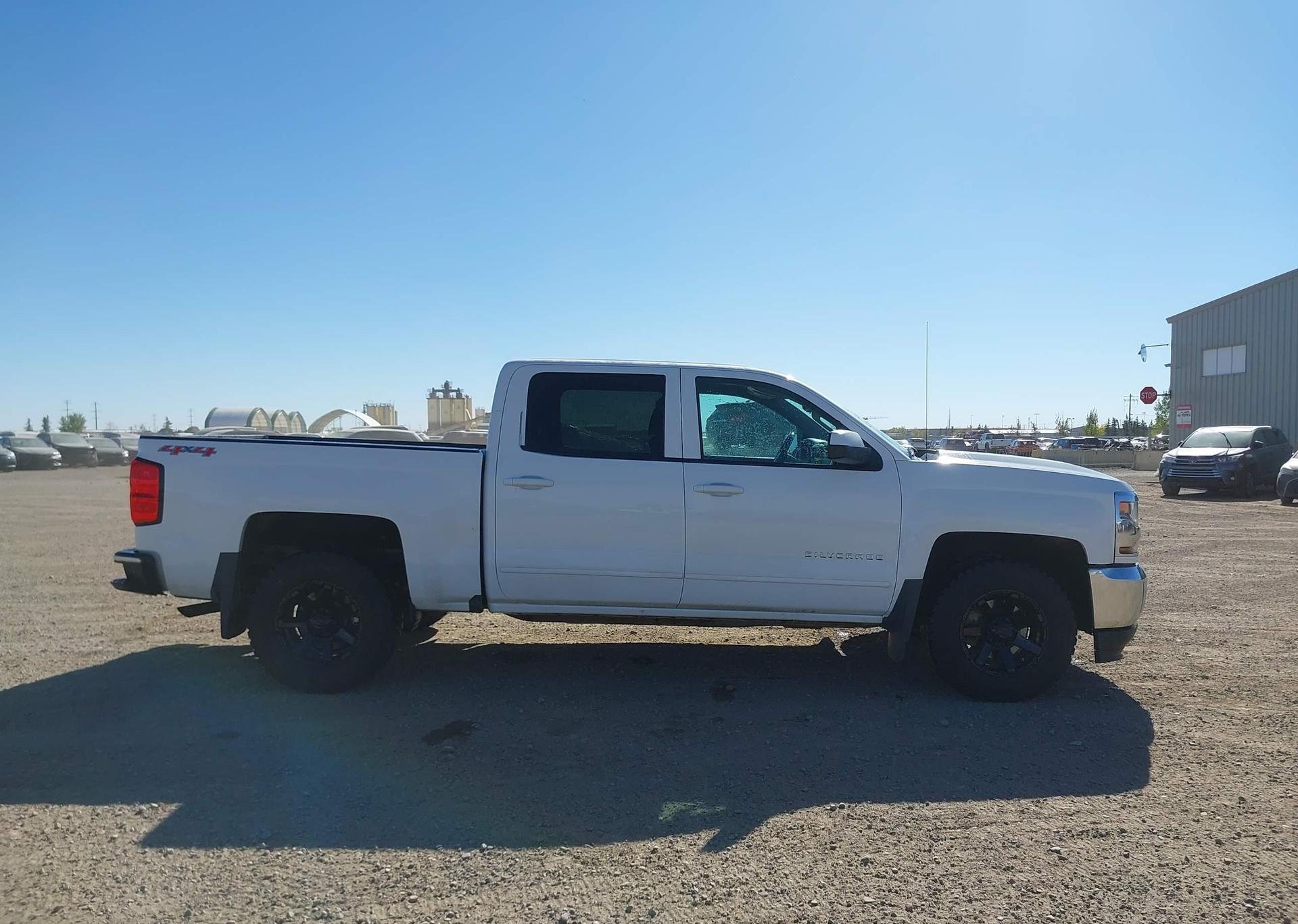 2017 CHEVROLET SILVERADO K1500 LT