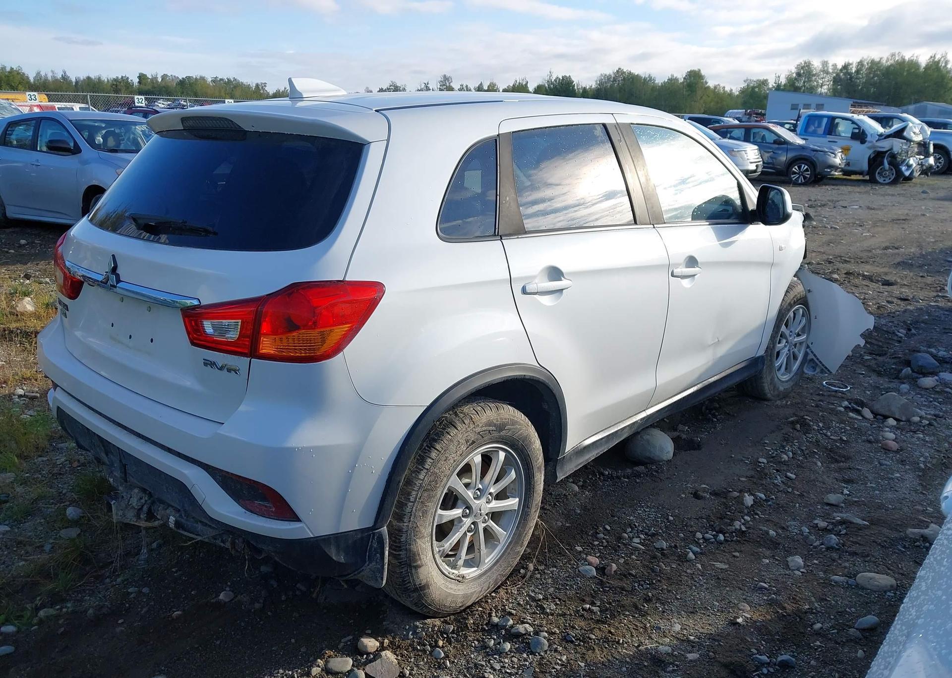 2018 MITSUBISHI RVR SE