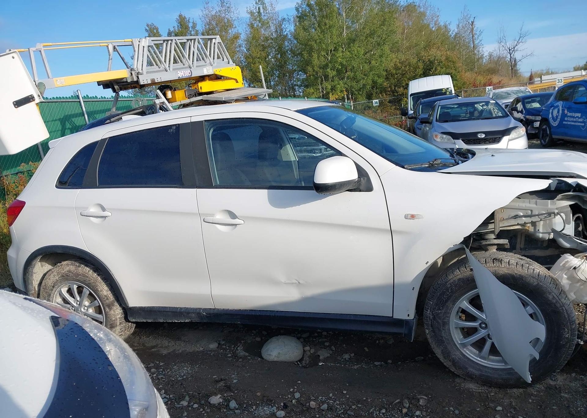 2018 MITSUBISHI RVR SE
