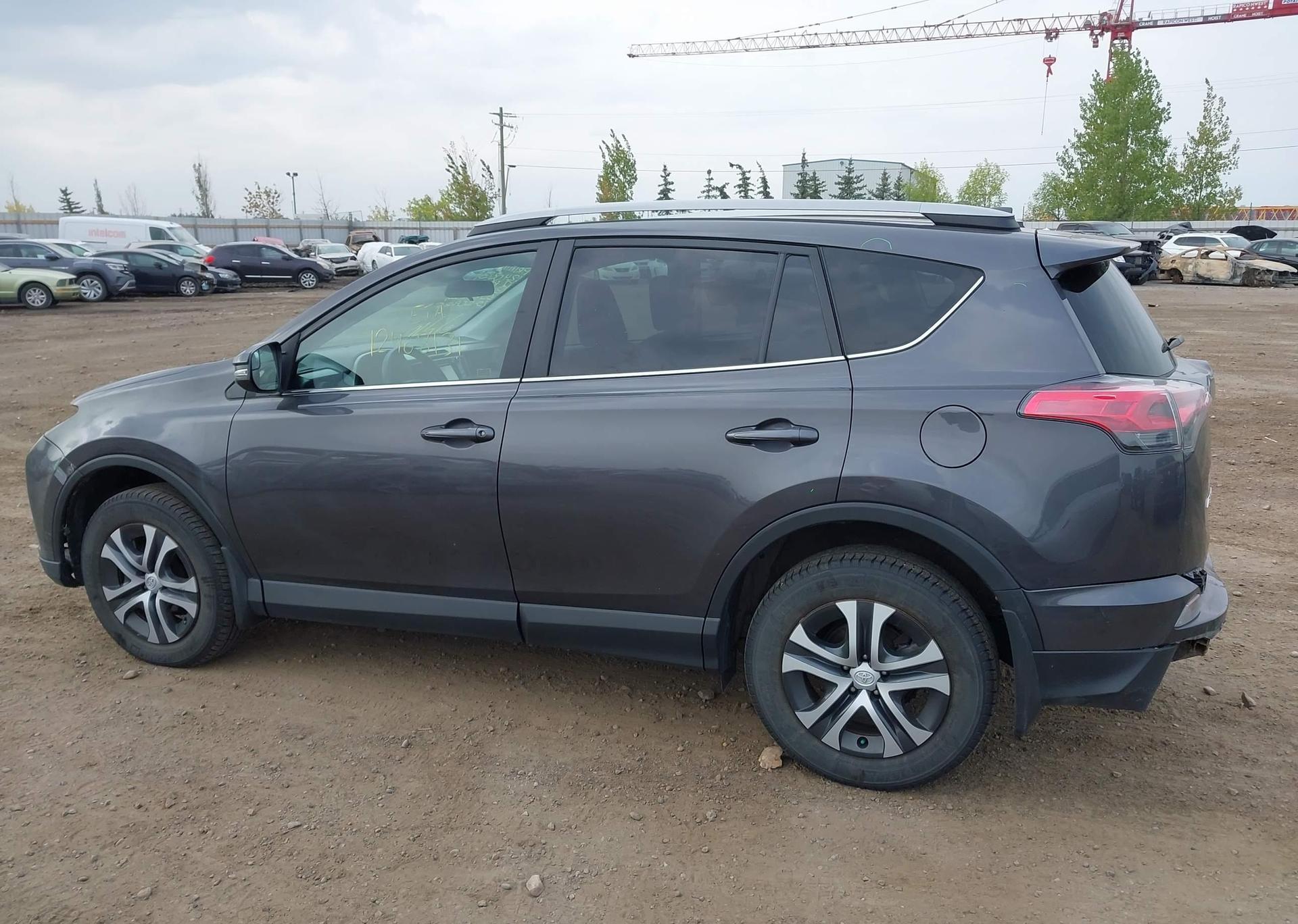 2017 TOYOTA RAV4 LE