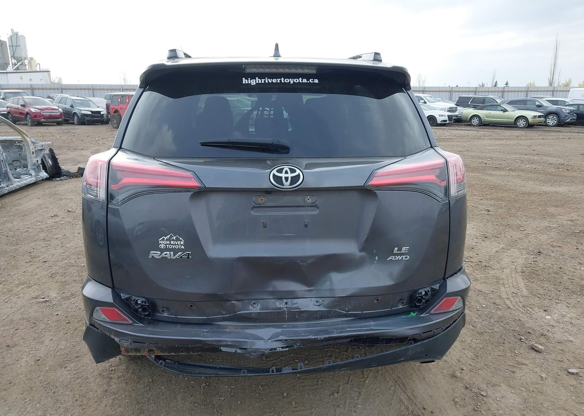 2017 TOYOTA RAV4 LE