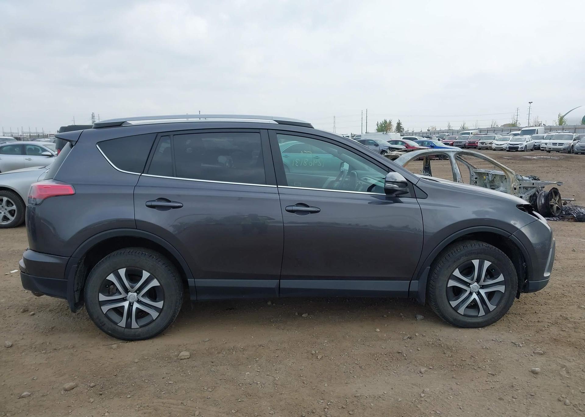 2017 TOYOTA RAV4 LE