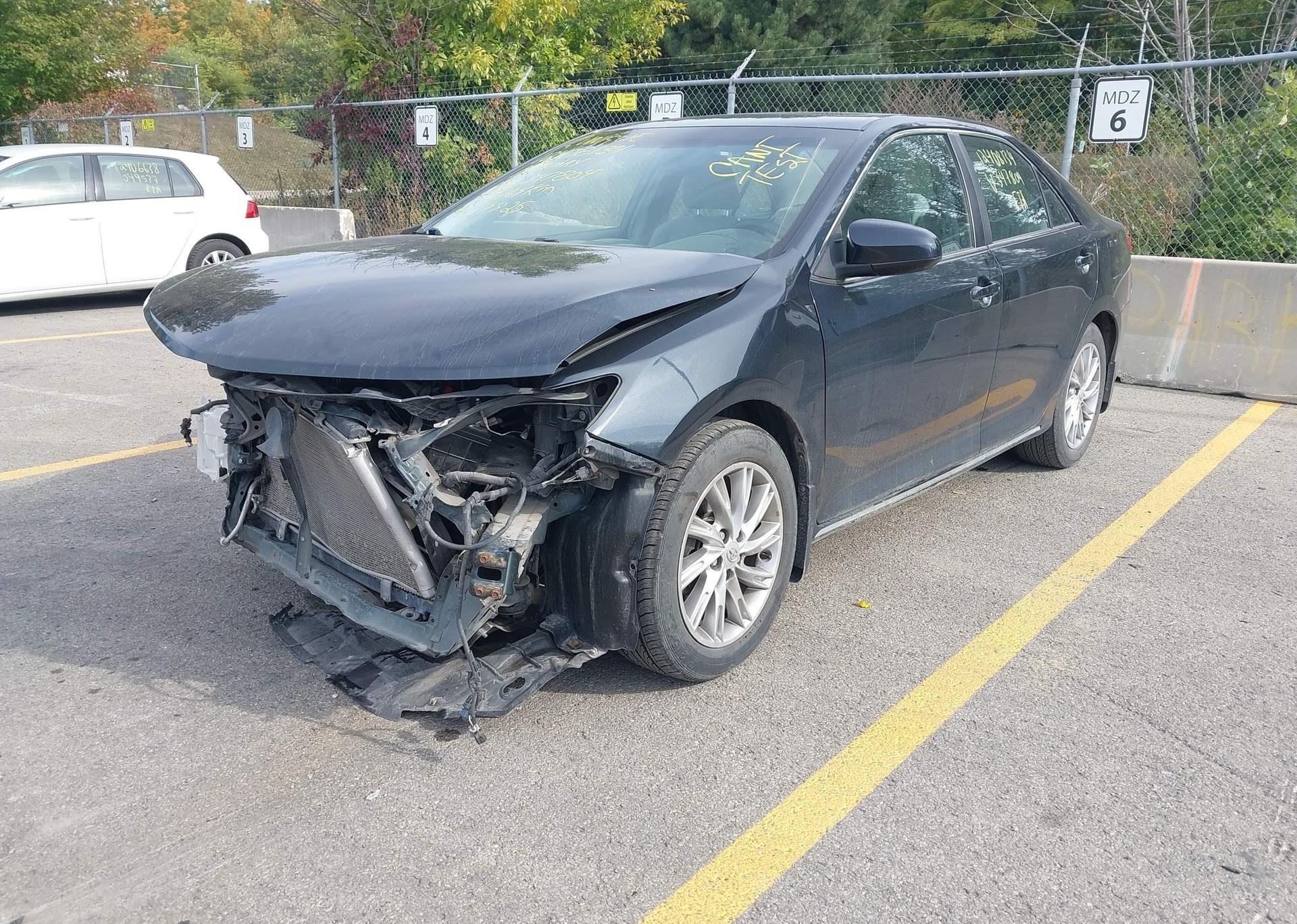 2014 TOYOTA CAMRY LE