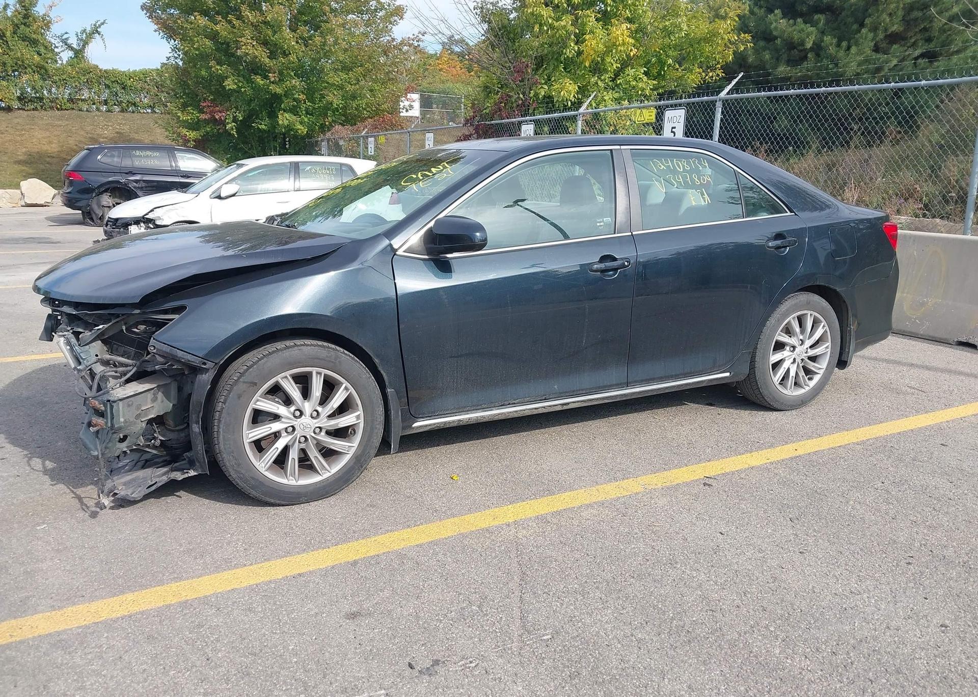 2014 TOYOTA CAMRY LE